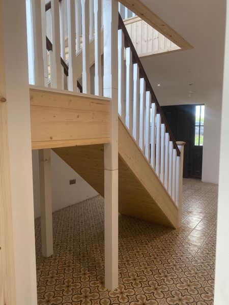 Oak-and-White-Stairs-2