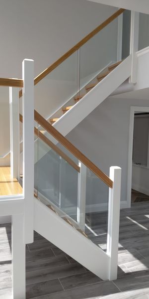 Stairs-with-Glass-1-3